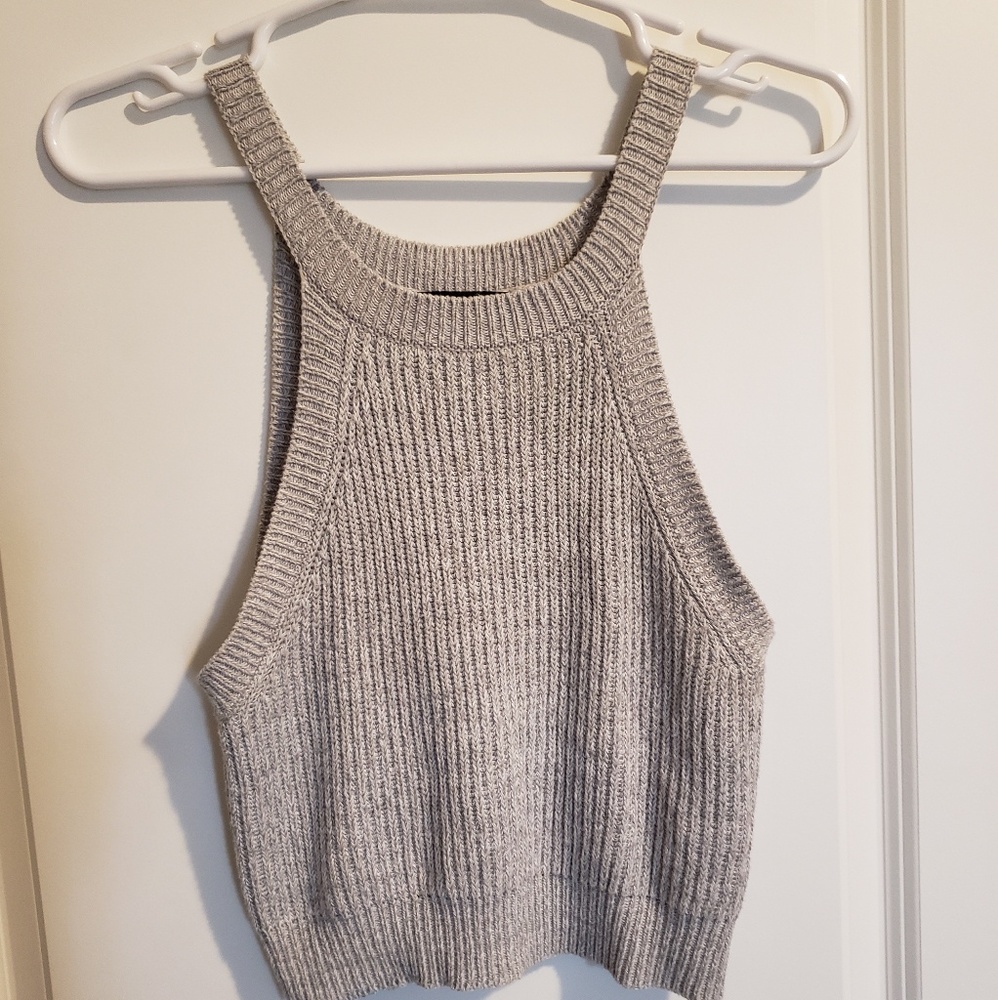SWEATER CROP TOP HALTER
